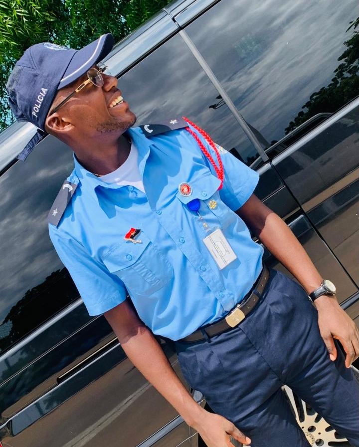 Designer's Checklist for Every UX Project.